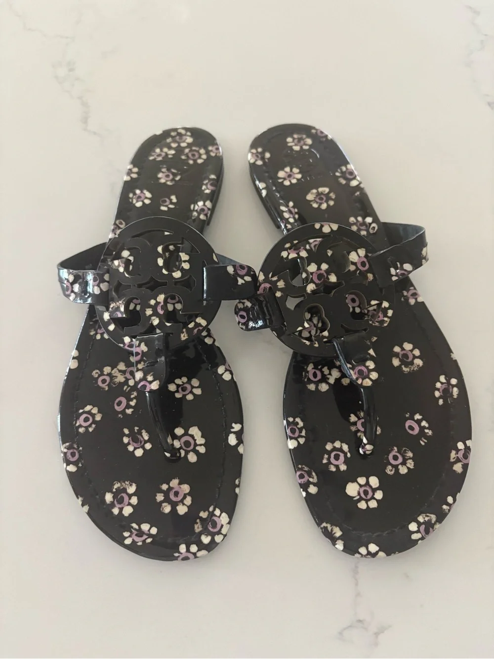 Tory Butch Black Floral Patent Thong Sandals